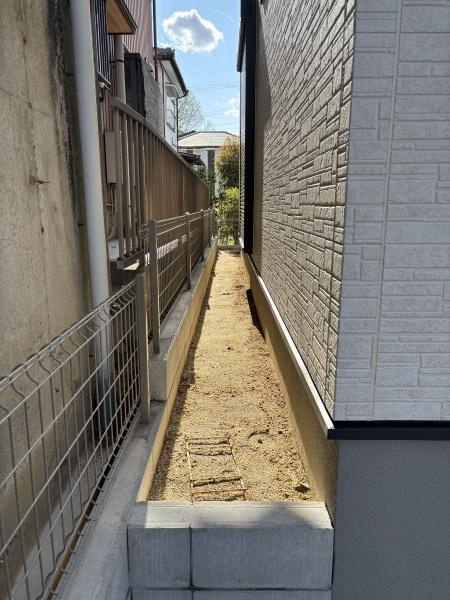 岡崎市細川町2期　全2棟・2号棟の庭|草花で飾れるお庭。