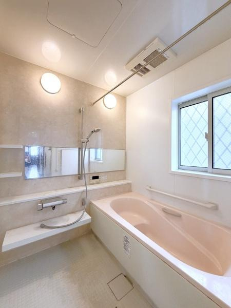 横浜市磯子区森６丁目の中古一戸建の浴室