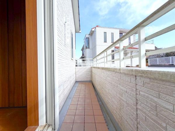 横浜市磯子区森６丁目の中古一戸建のバルコニー