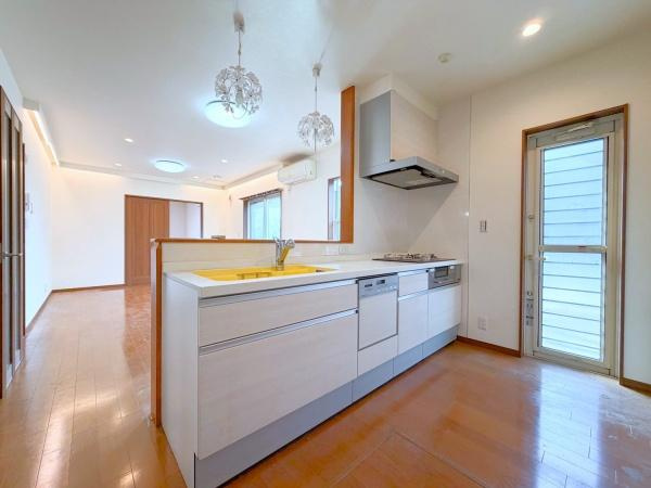 横浜市磯子区森６丁目の中古一戸建のキッチン