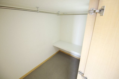 【内装】 | レオパレスクレストコート | 同タイプの物件写真です。