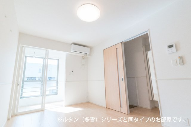 ケーズレジデンスＣの居間・リビング