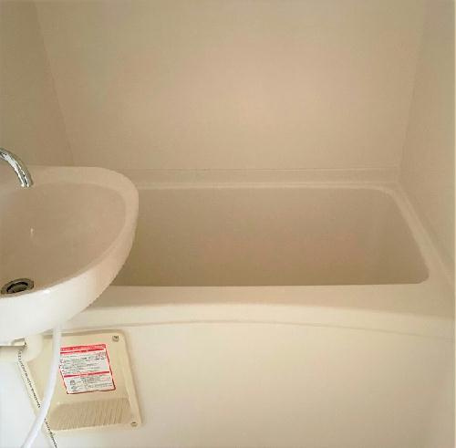 レオパレス四季の浴室