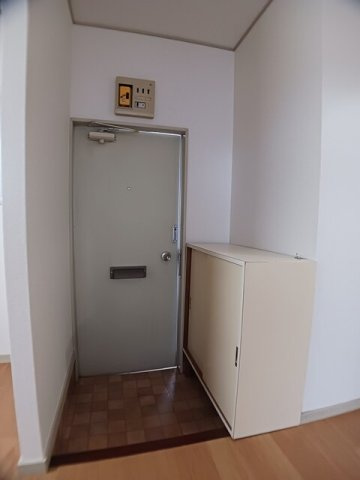 コーポ長島の玄関|落ち着いた玄関です