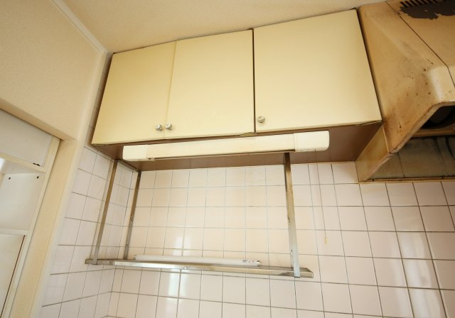 ゴールドハイツB棟のキッチン|別部屋同間取りのお写真となります。参考にご覧くださいませ。