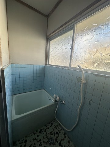 中浜町167番貸家群の浴室