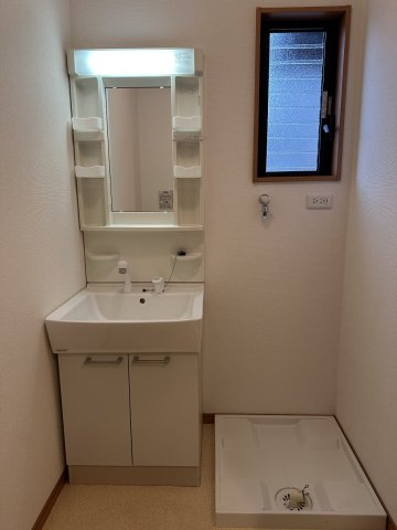 おがさわら和の家60番貸家群②の洗面所