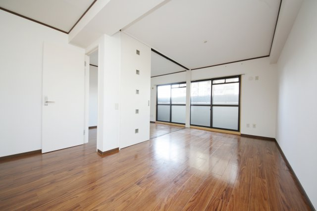 第七サワータウンの内装|別部屋同間取りのお写真となります。参考にご覧くださいませ。