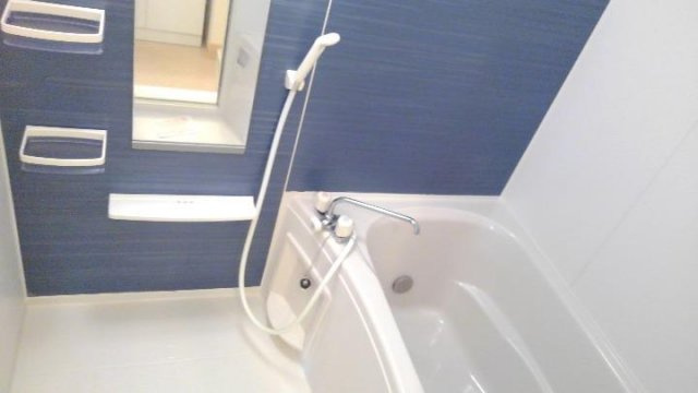 カームリーガーデンⅣの浴室