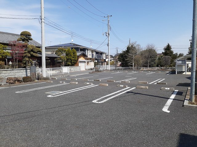 カームリー・ガーデンⅠの駐車場