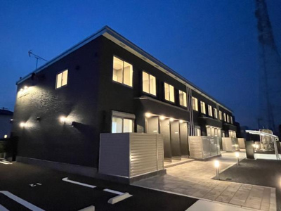 【エントランス】 | イノベスタ | 外観写真（夜）