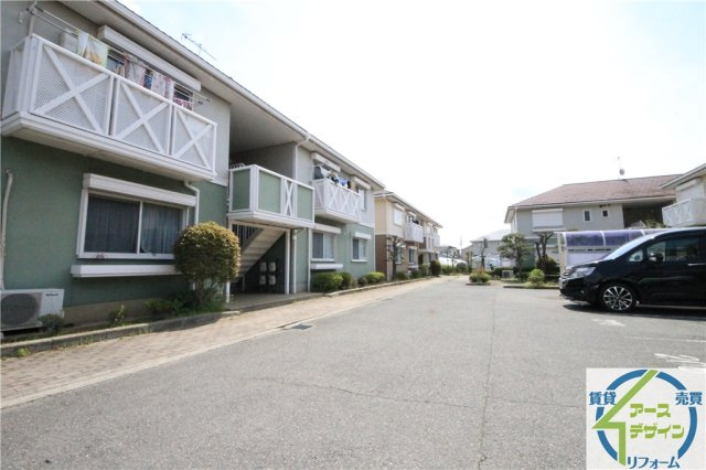 グリーンコート西明石の駐車場