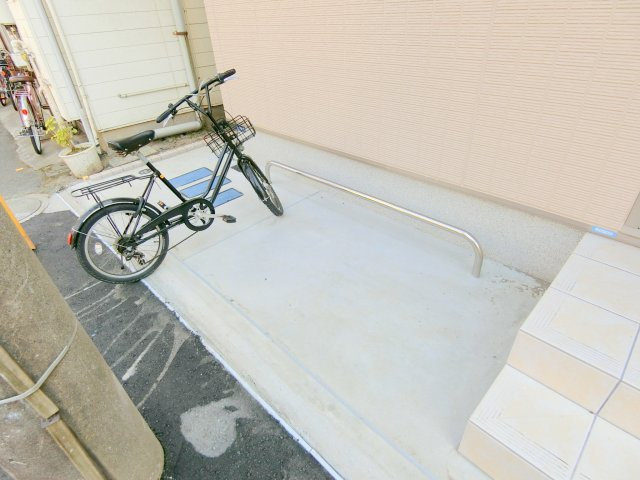 ジラソーレのその他共用部分|駐輪場2台OK