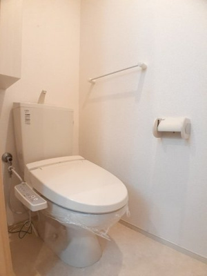 【トイレ】 | ピオニール岡田 | 落ち着いたトイレです