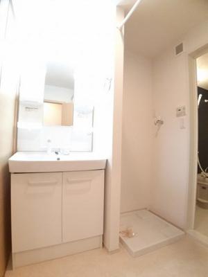 【洗面所】 | ピオニール岡田 | 広い洗面スペース