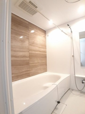 【浴室】 | ハーモニー紀の川　Ⅲ | きれいなお風呂です