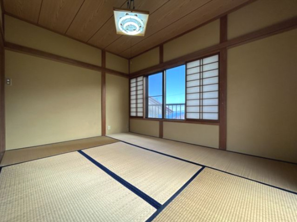 商談中　海を遠望する宇佐美みのりの村2LDKの和室|海を望みます