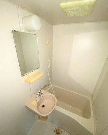 茨城県笠間市　1棟マンションの浴室