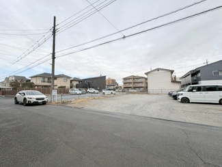 【前面道路含む現地写真】 | 鶴ヶ島市富士見5丁目　建築条件なし売地　「若葉駅」徒歩17分　敷地481坪　【栄小学区】