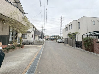 【前面道路含む現地写真】 | 鶴ヶ島市富士見5丁目　建築条件なし売地　「若葉駅」徒歩17分　敷地481坪　【栄小学区】