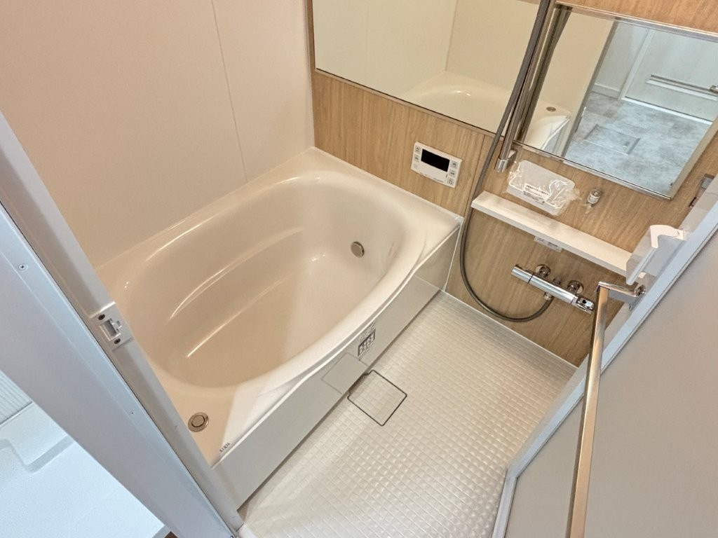 第二東山ハイツの浴室|コンパクトで使いやすいお風呂です