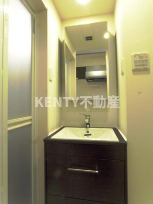 【洗面所】 | リブリ・Ｃａｌｍ鵜の木 | 脱衣スペースもあります