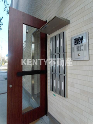 【エントランス】 | リブリ・Ｃａｌｍ鵜の木 | 毎日通るエントランスはこのようになっています