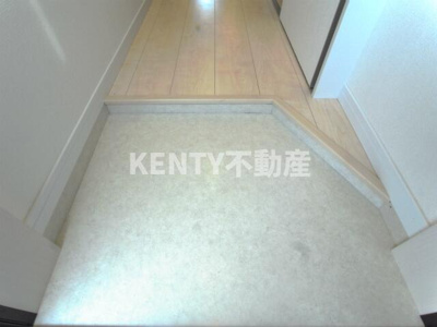 【玄関】 | リブリ・Ｃａｌｍ鵜の木 | 落ち着いた玄関です