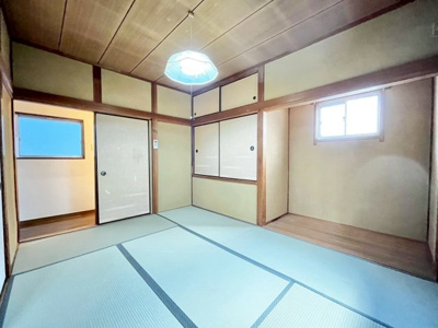【和室】 | 高倉台２丁　中古戸建 | 趣のある床の間付きの和室です♪押入もあるため、来客用に使うもよし、寝室に使うもよし！万能な和室です♪