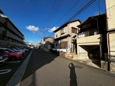 【前面道路含む現地写真】 | 高倉台２丁　売土地 | 【前面道路】前面道路約６ｍ！運転が苦手な方も安心ですね！