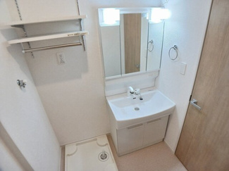 【洗面所】 | Ｋ．Ｚ　ｗｉｌｌ　Ｊ | 脱衣スペースもあります