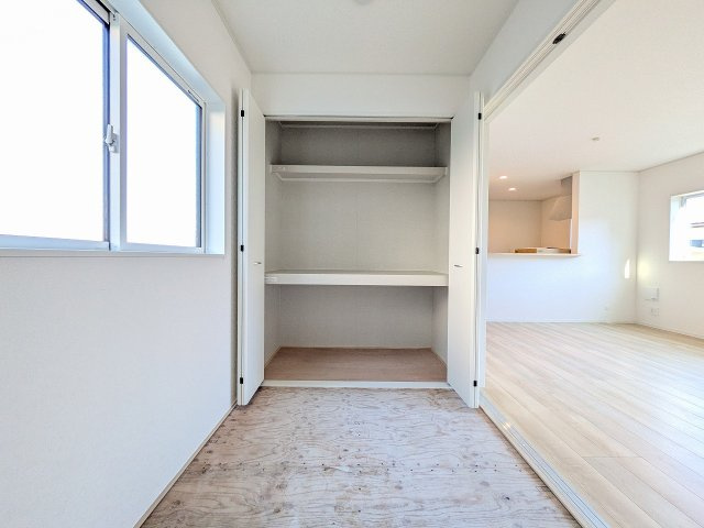 八王子市　大楽寺町　新築一戸建て　３１期の収納|～収納力の高いクローゼット完備～