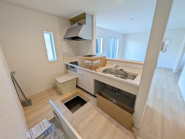八王子市　大楽寺町　新築一戸建て　３１期のキッチン|～使い勝手の良いシステムキッチン～