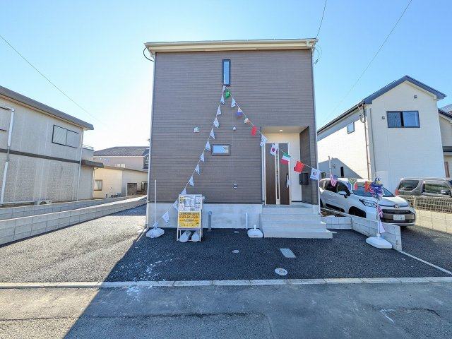 八王子市　大楽寺町　新築一戸建て　３１期の駐車場|～L字型に2台駐車可能カースペース～