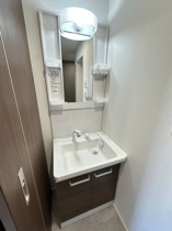 コンパクトで使いやすい洗面所