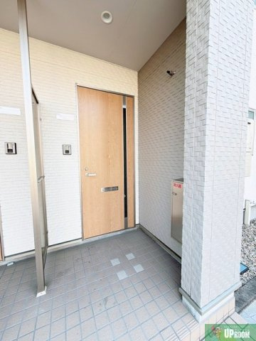 グランソレイユの玄関