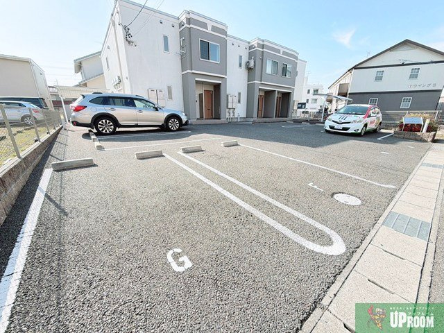 グランソレイユの駐車場