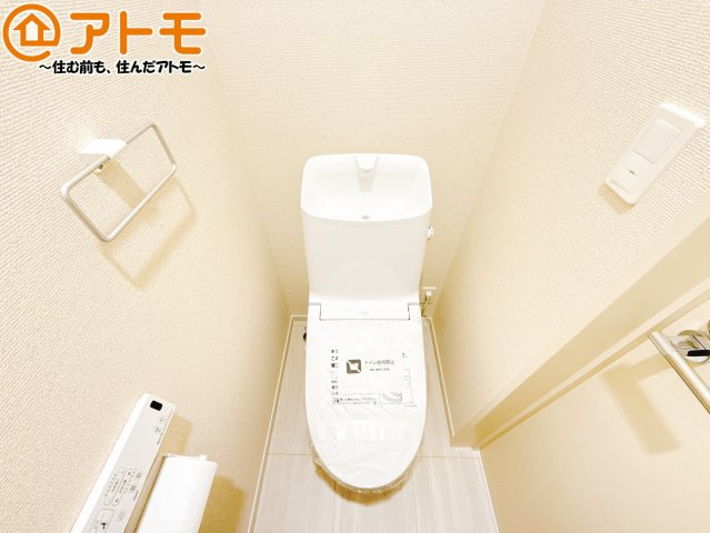 【トイレ】 | 清水区折戸9期　新築戸建　1号棟 | 年代を問わず使いやすい洗浄機能付きのトイレ♪肌への負担をも減らせるのでお子様の敏感なお肌も安心！