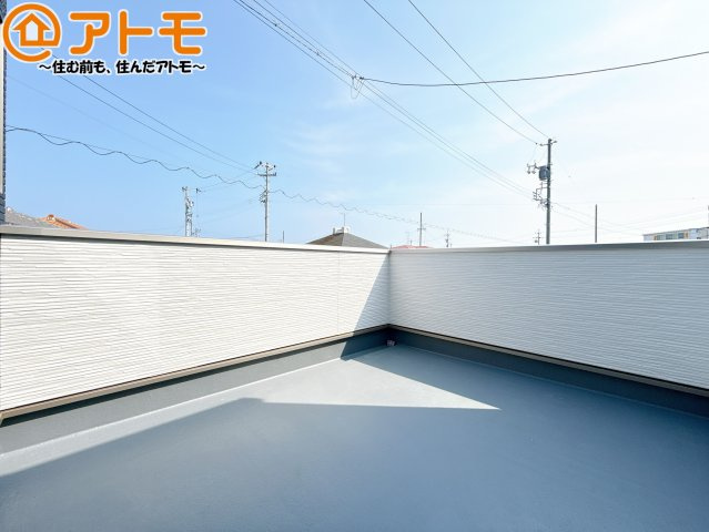 【バルコニー】 | 清水区折戸9期　新築戸建　1号棟 | 陽当りの良いバルコニーはお洗濯物はもちろんお布団もふかふかになります♪