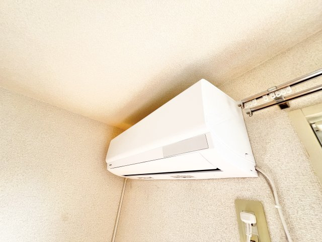 リヴェールすみれ台 Aの設備|エアコン