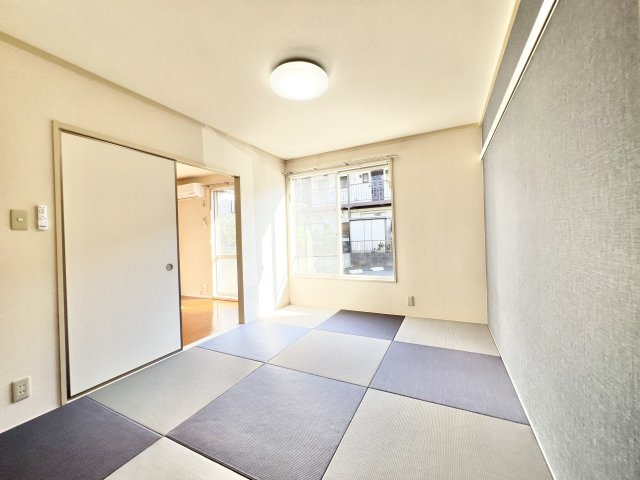 リヴェールすみれ台 Aの和室|柔らかい畳が心地よい和室