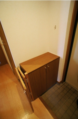 DC.フラットの玄関|同タイプイメージ写真