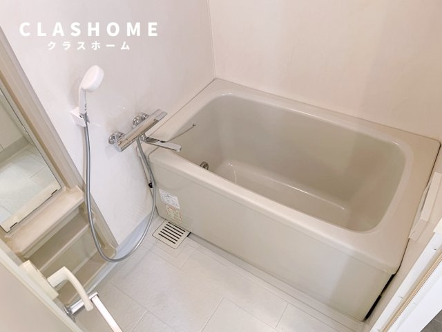 サニーハイツ　　　の浴室|同物件の別部屋になります。