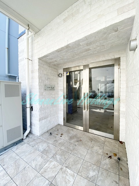 茅ヶ崎市幸町の賃貸マンションのエントランス|共有部分のエントランス