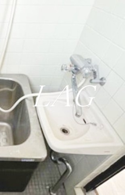 【洗面所】 | 千駄木マンション | 洗面台です。