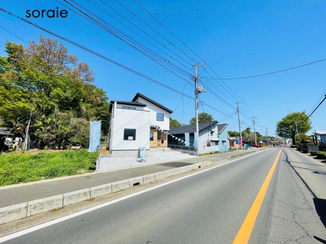 狭山市中新田1期　新築戸建の前面道路含む現地写真|4/11撮影