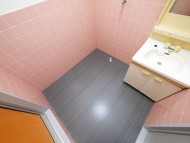 クリスタル21の設備|洗濯機置き場