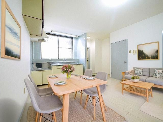 クリスタル21の居間・リビング|CGで家具等を配置したもので家具等は含まれません