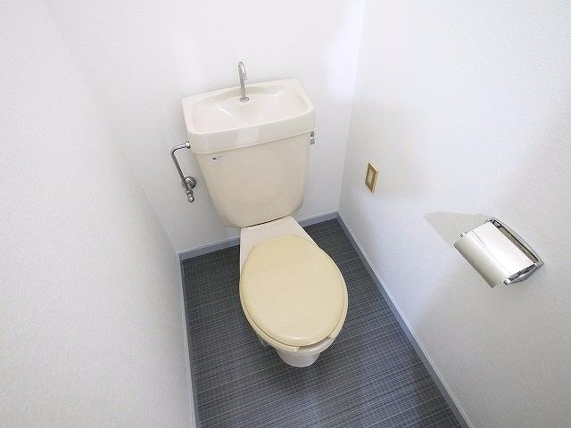 クリスタル21のトイレ|落ち着いたトイレです