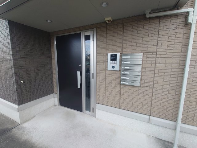 パーチェGINANⅡのエントランス